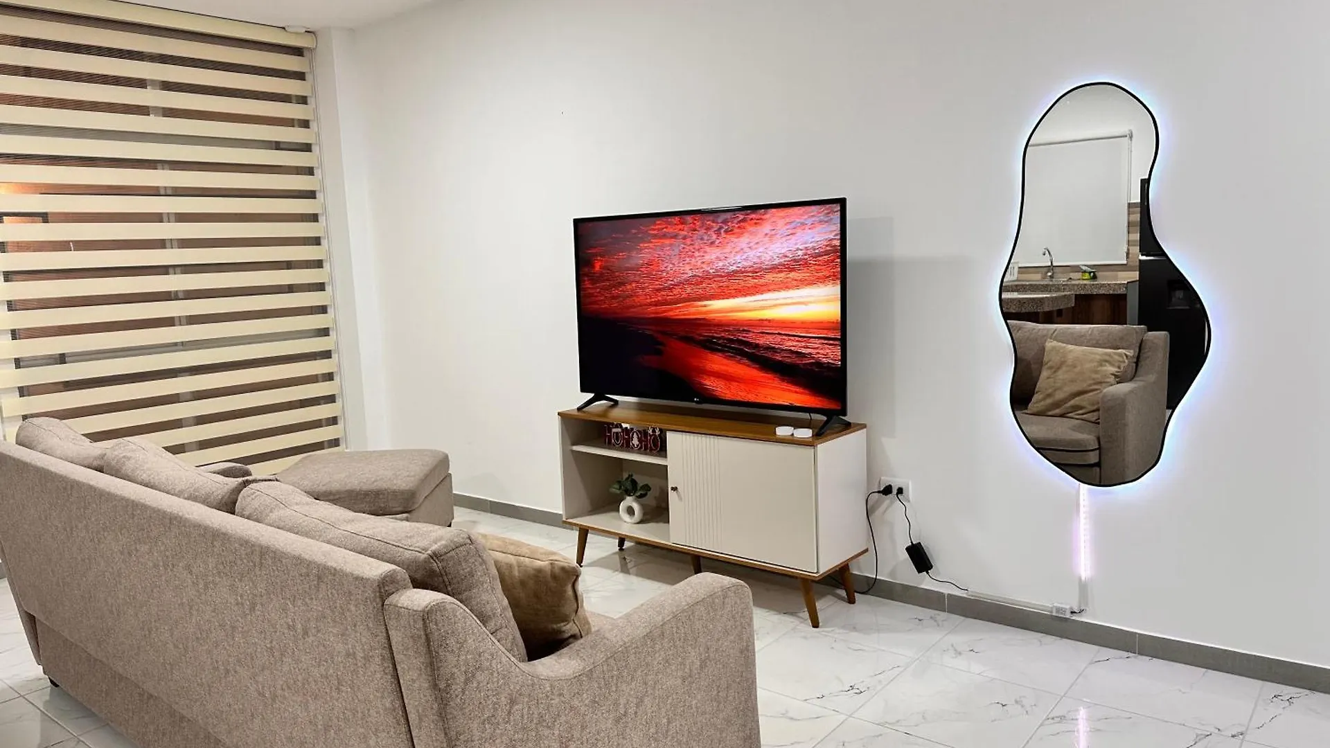 Exclusivo Departamento En Via A La Costa, Ideal Para Citas En El Consulado Guayaquil
