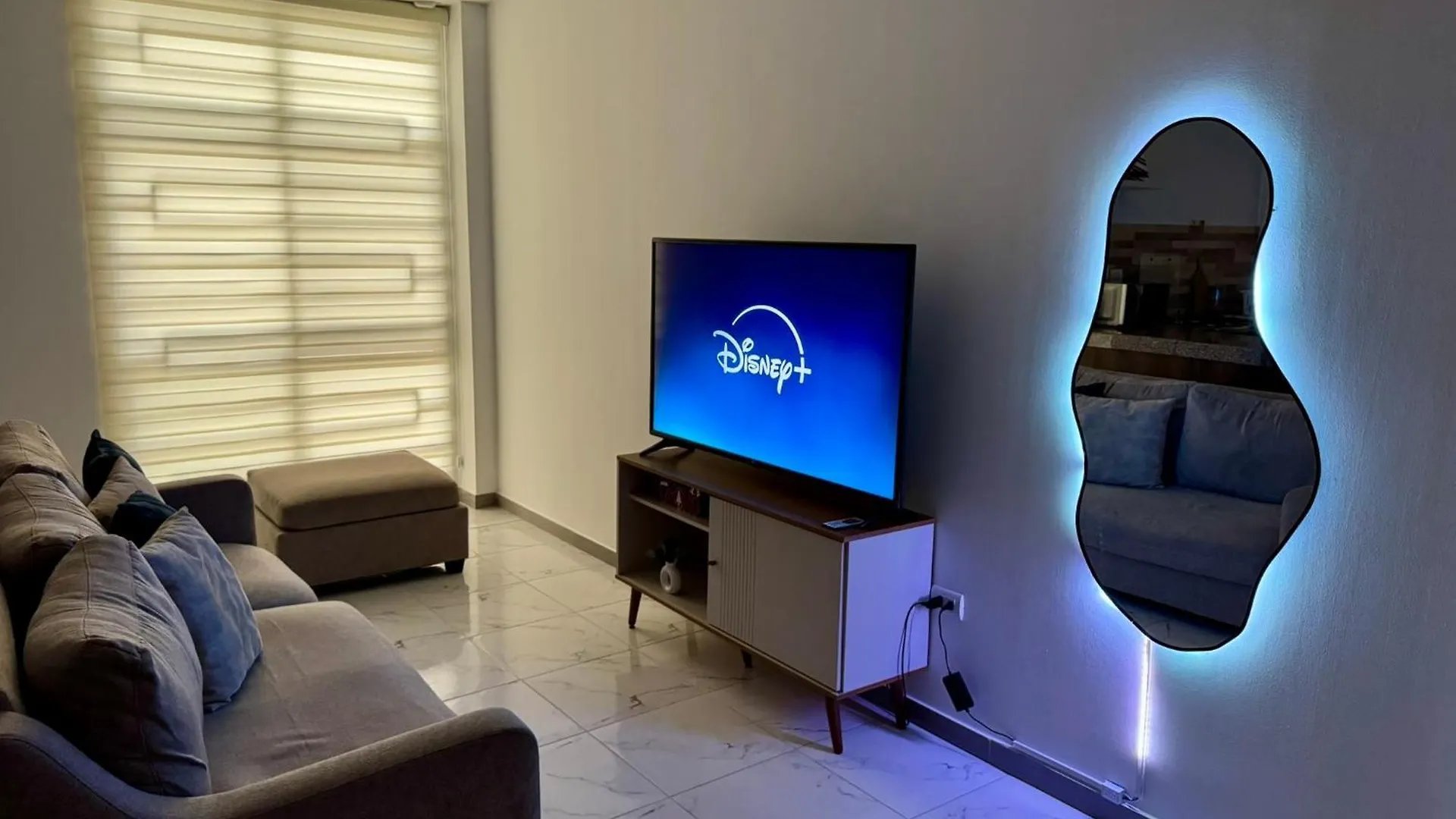 Exclusivo Departamento En Via A La Costa, Ideal Para Citas En El Consulado Guayaquil